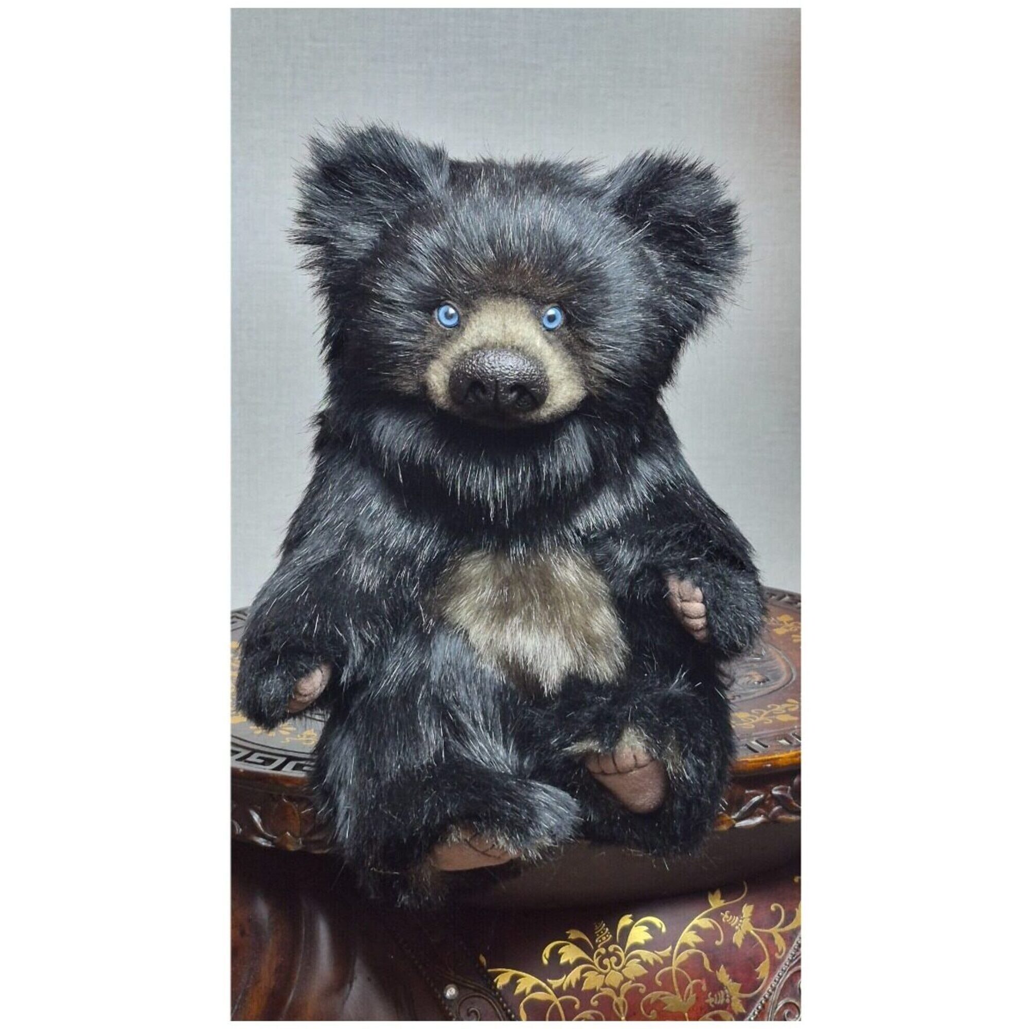 Realistic toy