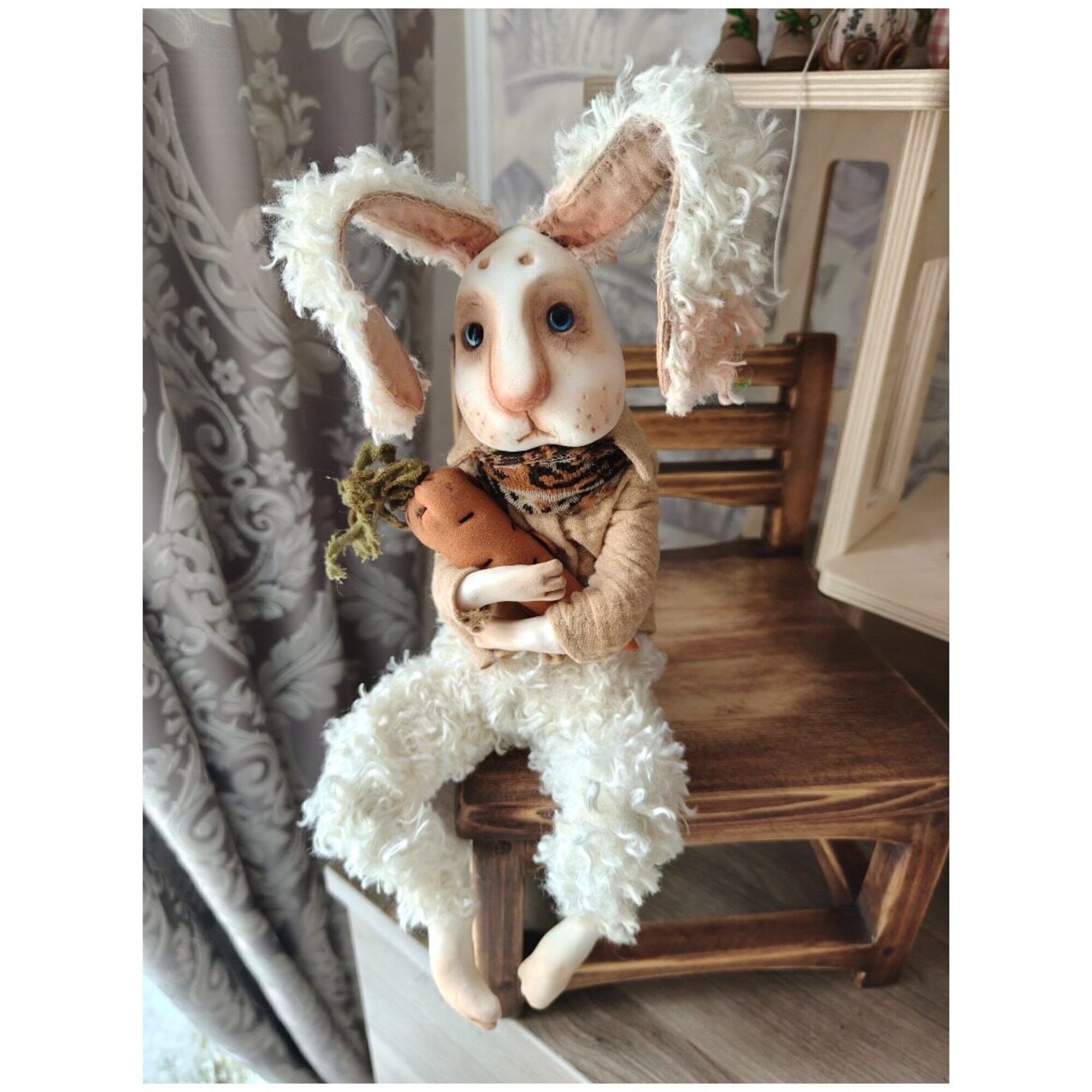 Hare with carrot