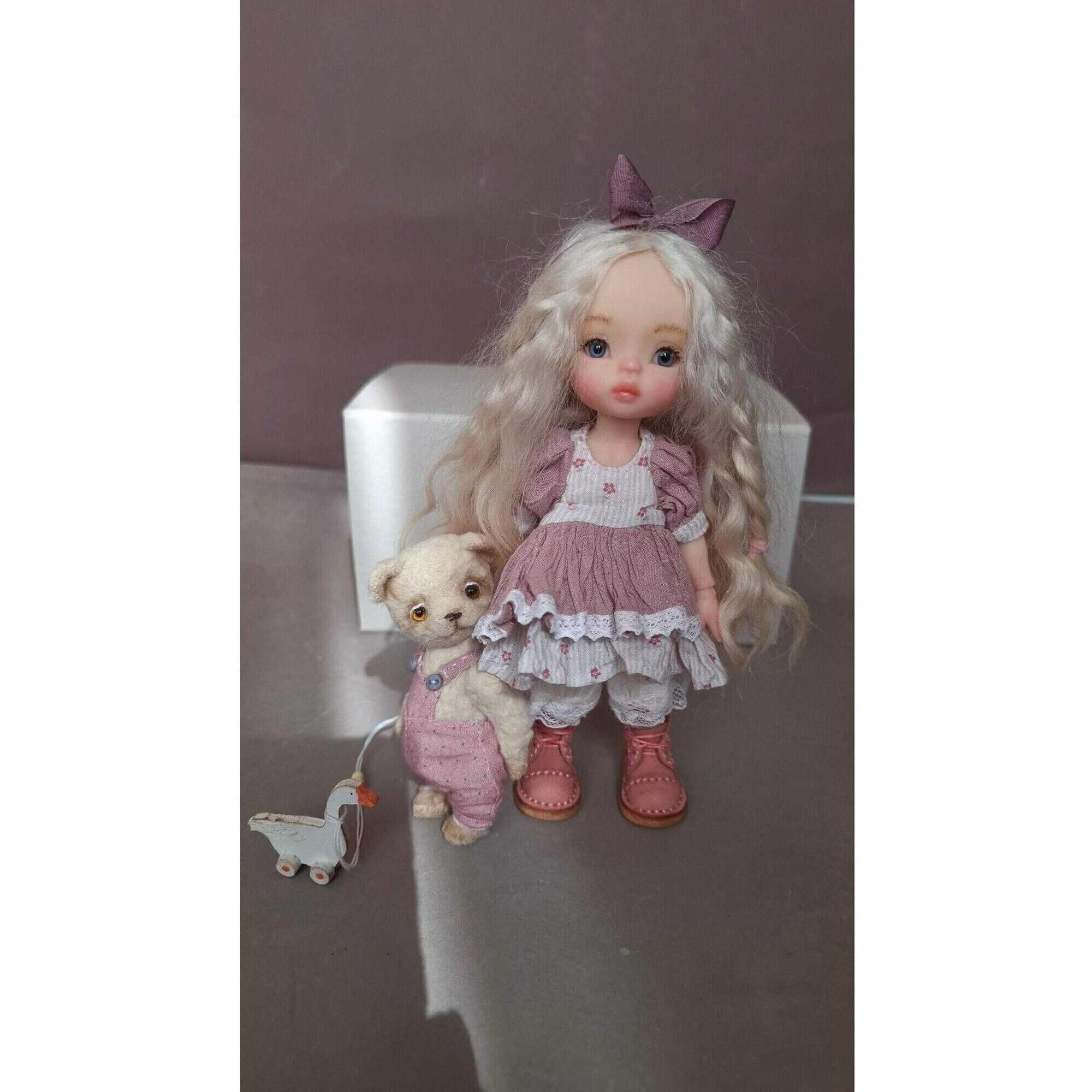 Кукла Алиса с другом